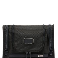 Alpha 3 Hanging Travel Kit