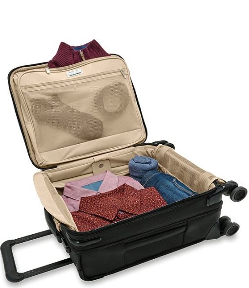 Baseline Compact Carry-On Spinner Suitcase - Image 4