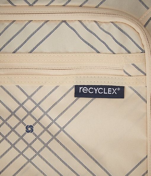 Virtuosa Expandable Carry-On Spinner Suitcase - Image 4