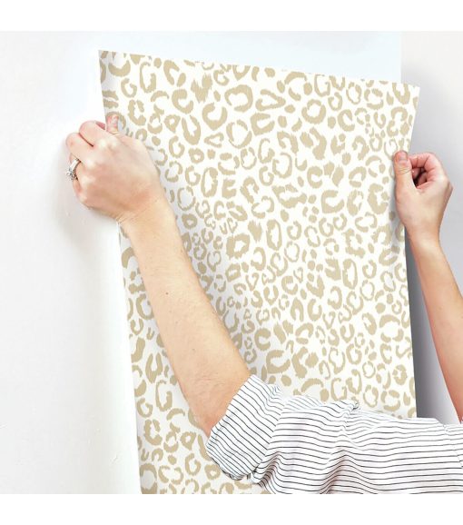 RoomMates Wallpaper Leopard - Image 4