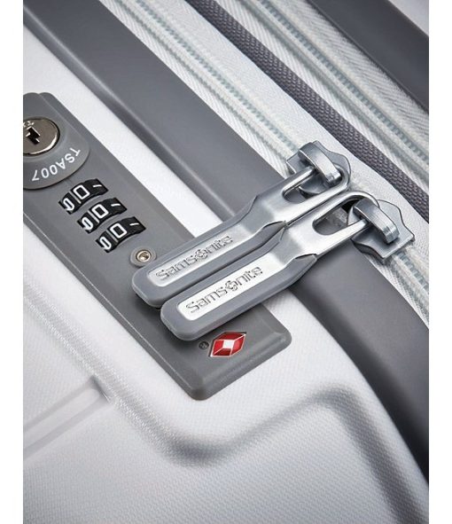 Freeform 28 Spinner Suitcase - Image 4